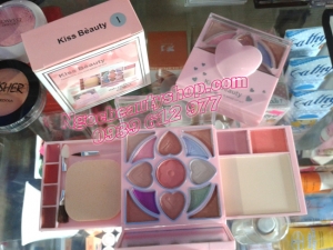Bộ trang điểm Kiss Beauty Fashional Colour Make Up Kit