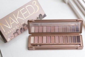Phấn mắt Naked 3